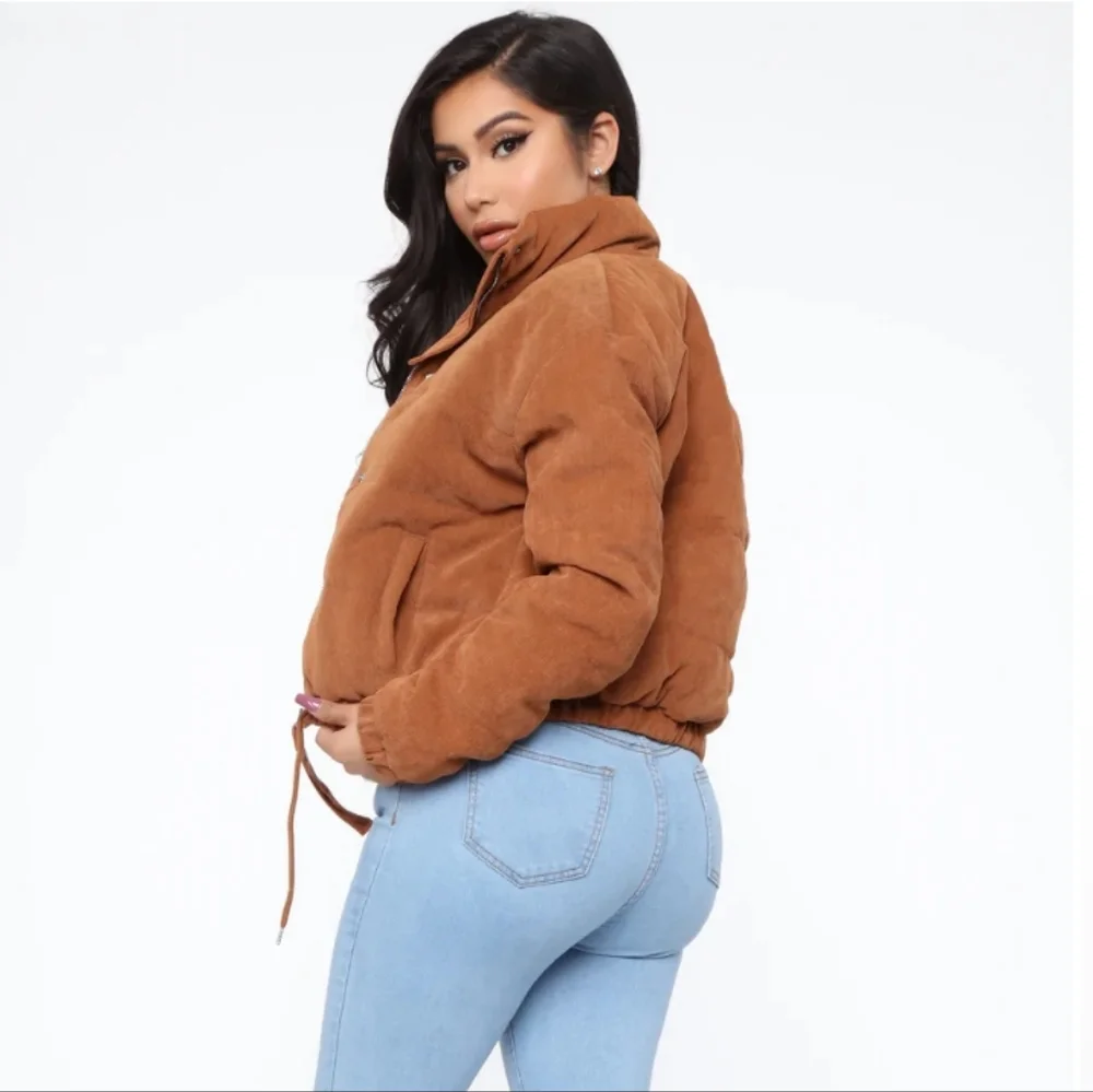 Fashion Nova Cover Your Tracks Puffer Women's Jacket Color Camel - Picture 4 of 9